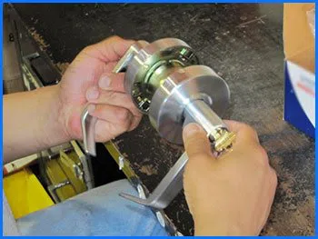 South Weymouth Locksmith South Weymouth, MA 781-313-3445 - 5-residential-locksmith